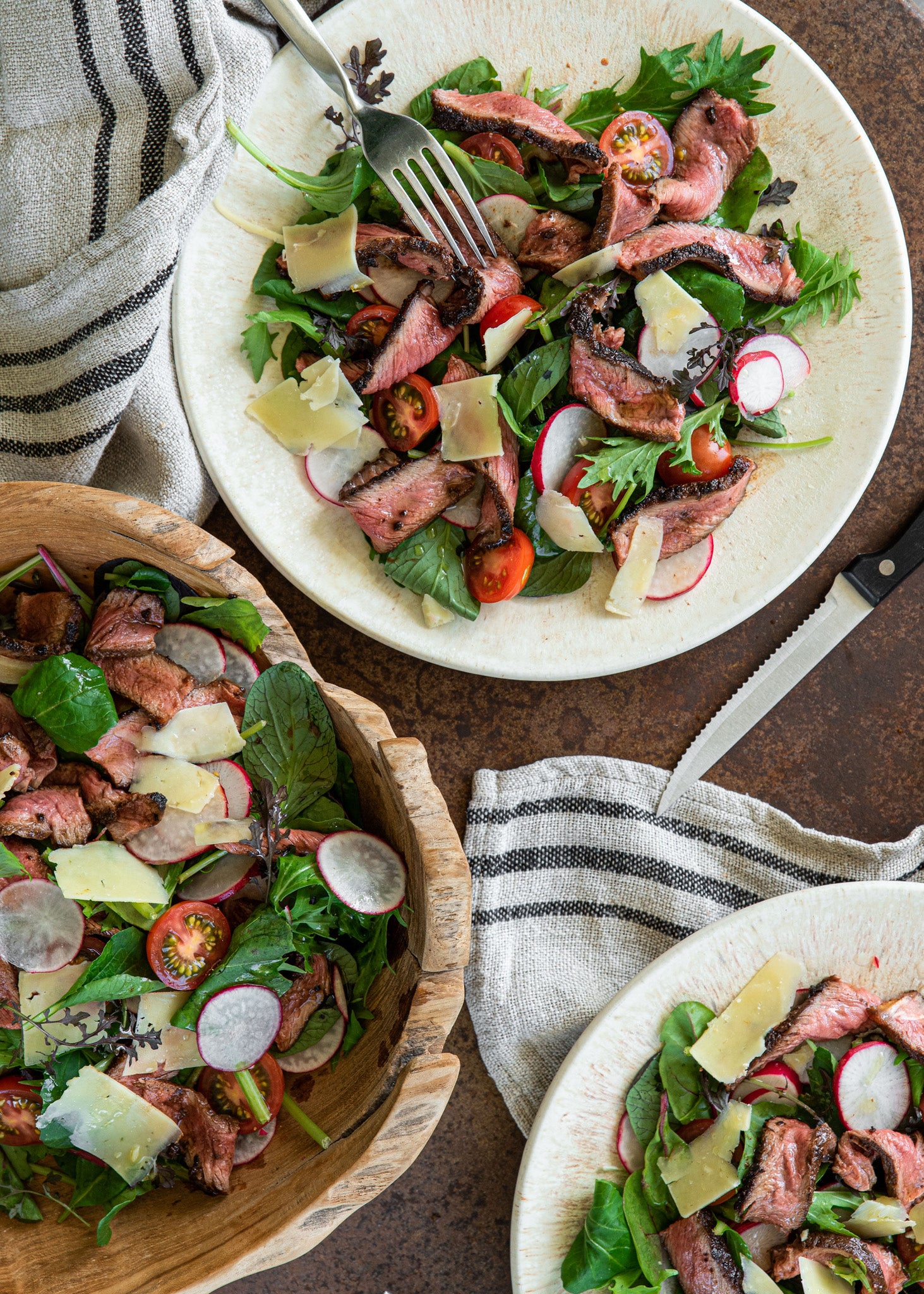 Spicy Cacao Steak with Salad